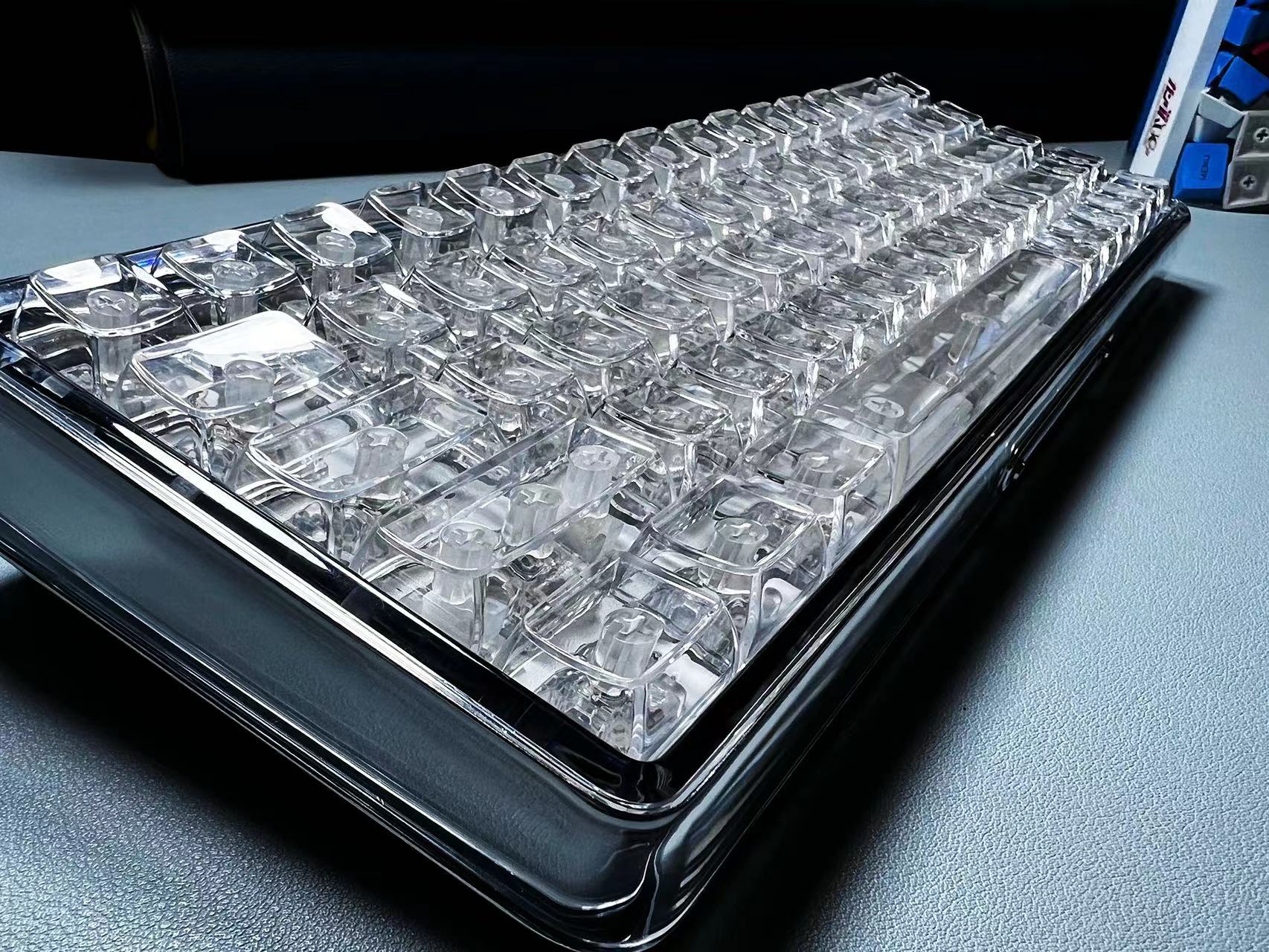132 Przezroczyste kryształowe  – Keyboard Gaming Transparent recenzja i cena